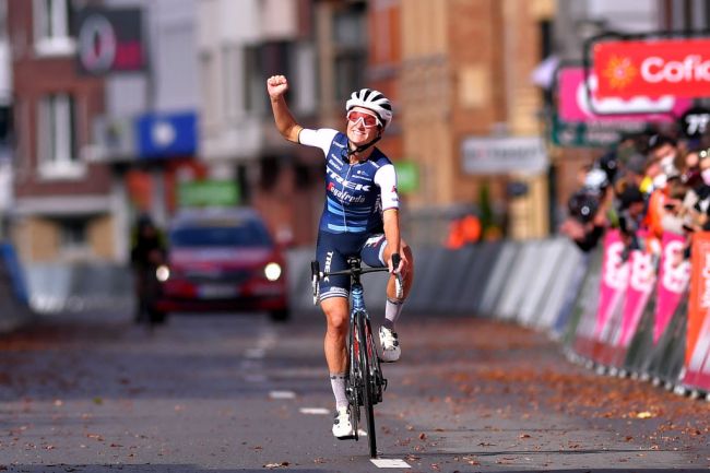 Lizzie Deignan surprendeu as holandesas e conquistou a Liège Bastogne Liège!