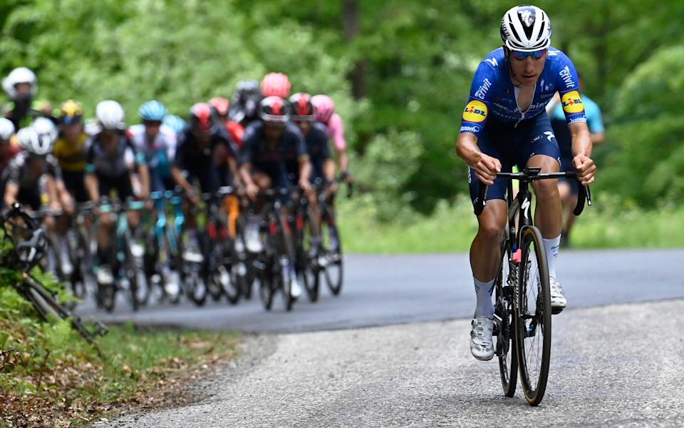 Bota lume que é hoje, João!
