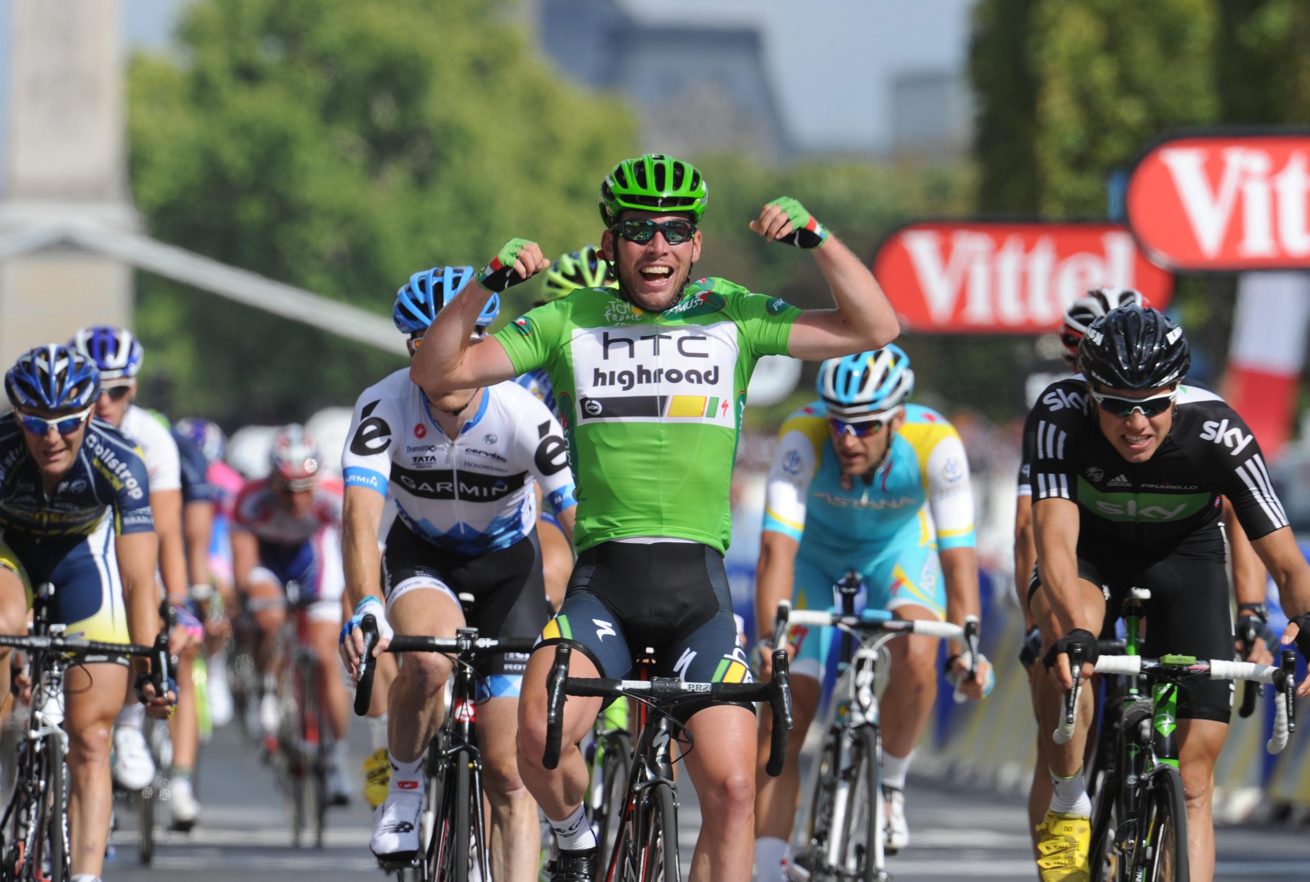Cavendish de olho na história na consagração de Pogacar!