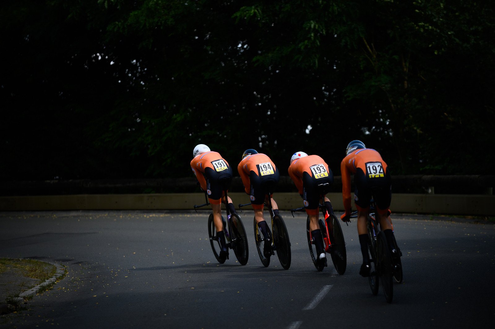 Holanda vence o contrarrelógio coletivo do Tour de l’Avenir e Mick van Dijke é o novo líder!