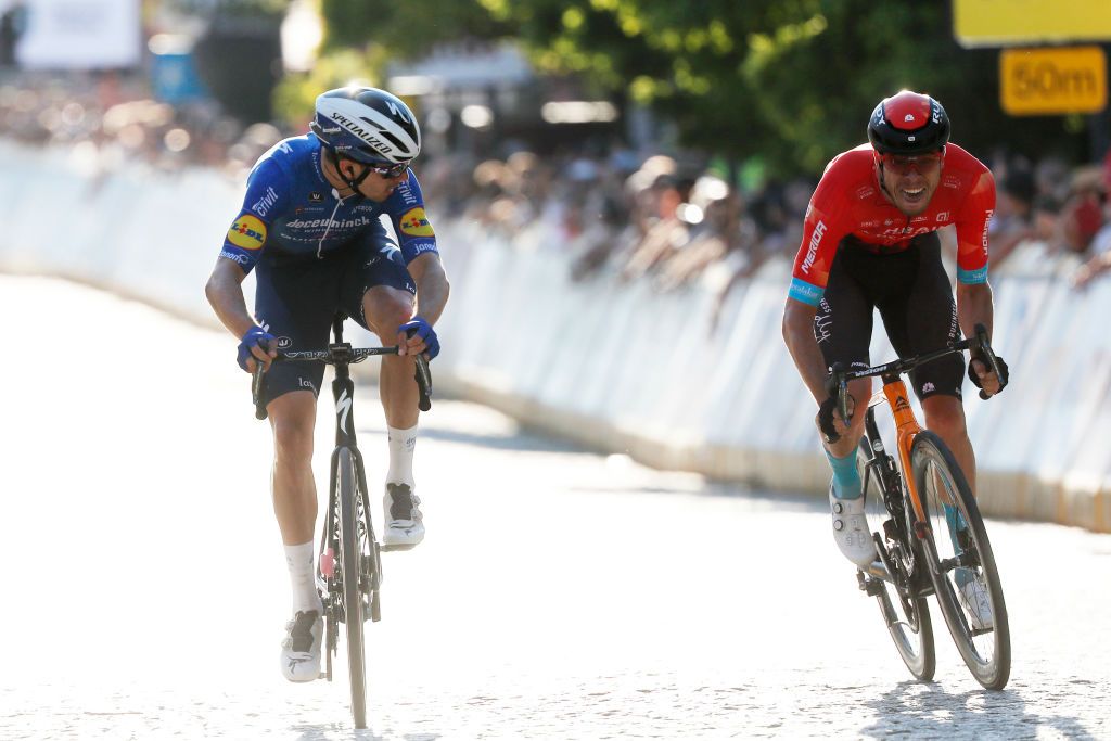 Bauhaus bate Hodeg e é o primeiro líder da Volta à Polónia! João Almeida 13º!