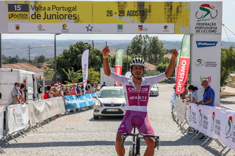António Morgado, who else? Primeiro líder da Volta a Portugal de Juniores!