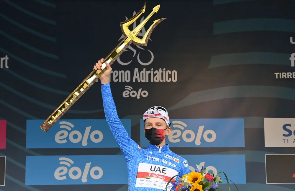 Quem ousa desafiar o Rei dos Dois Mares?