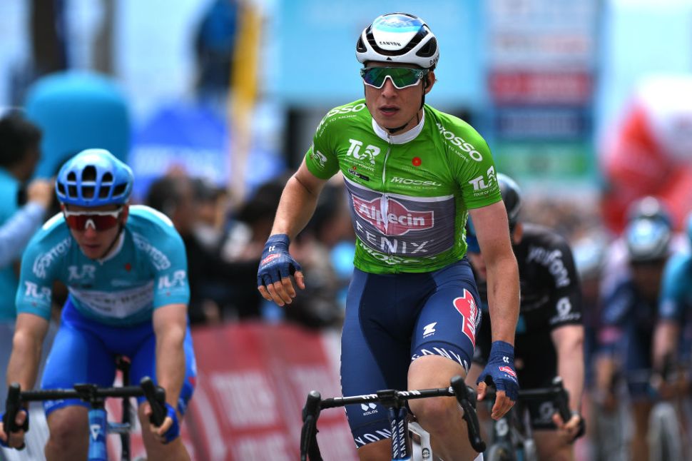 À terceira foi de vez! Jasper Philipsen vence em Izmir e é o novo líder da Volta à Turquia!