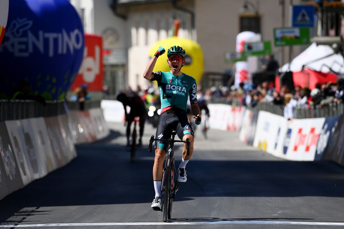 Dia superlativo para Kämna no Tour of the Alps! Bilbao segue líder!