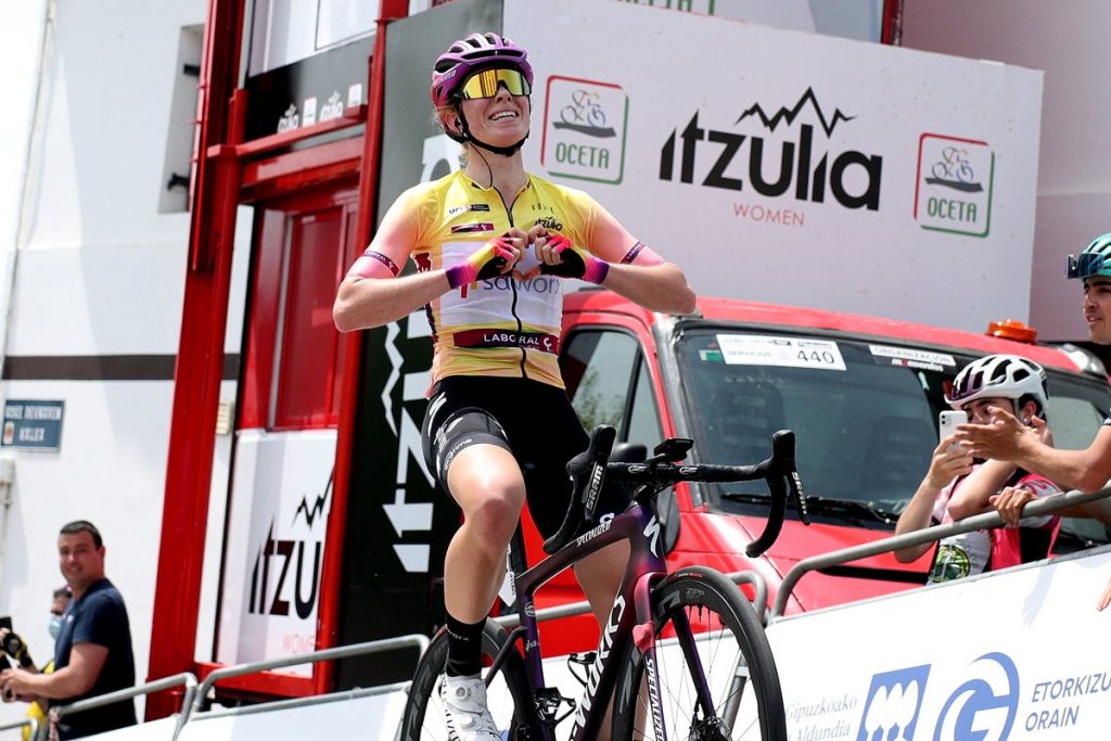 A vitória de Demi Vollering na Itzulia 2022 onde dominou todas as etapas da corrida! (Foto: Getty Images)