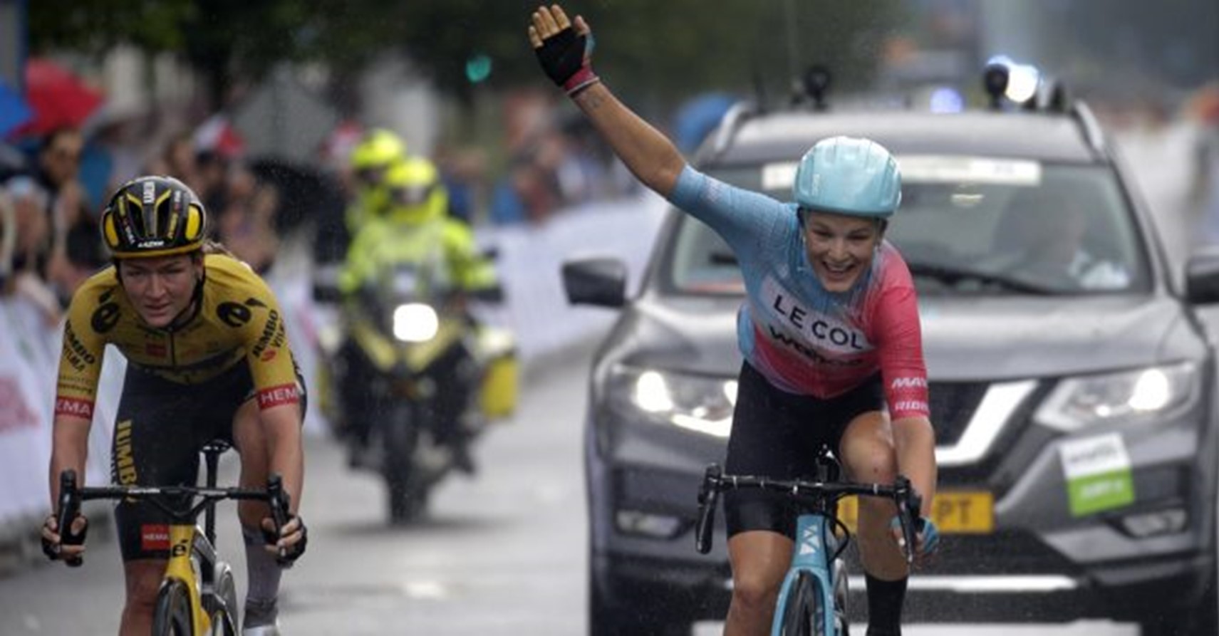 Gladys Verhulst bate Karlijn Swinkels debaixo da chuva de Veenendaal!