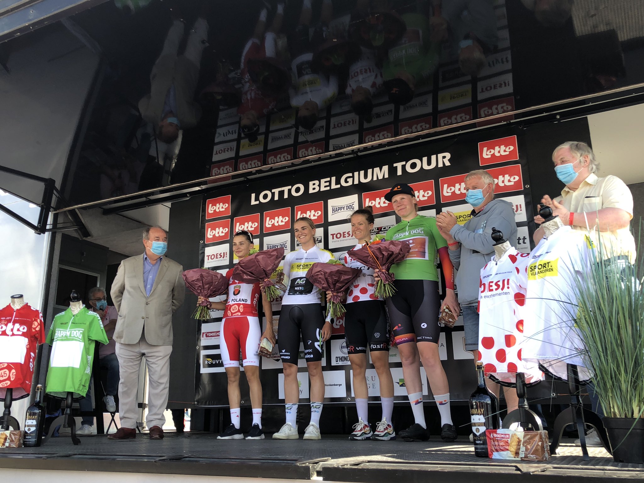 A campeã polaca de contrarrelógio é a primeira líder do Lotto Belgium Tour!