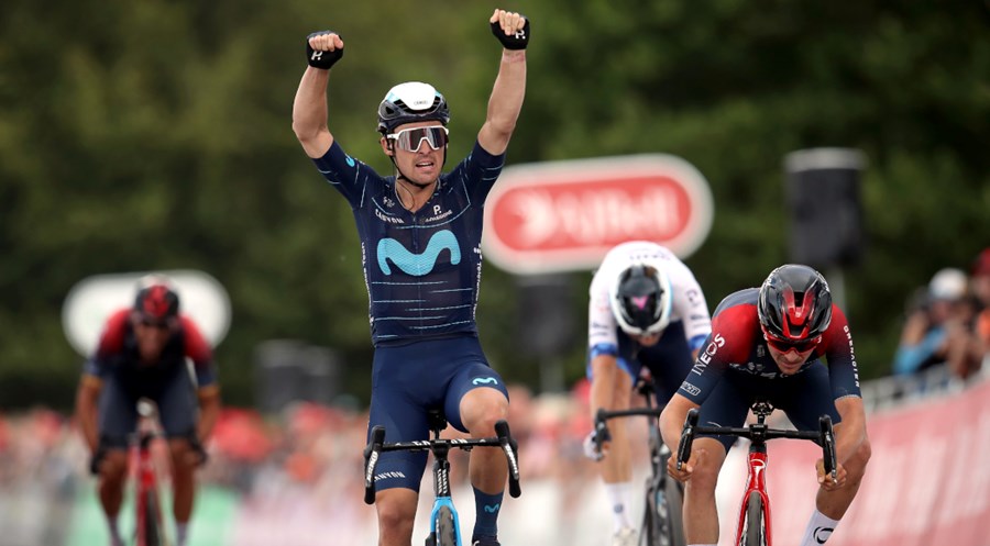 INEOS tentou mas foi a Movistar que capitalizou! Etapa e liderança para Serrano no Tour of Britain!