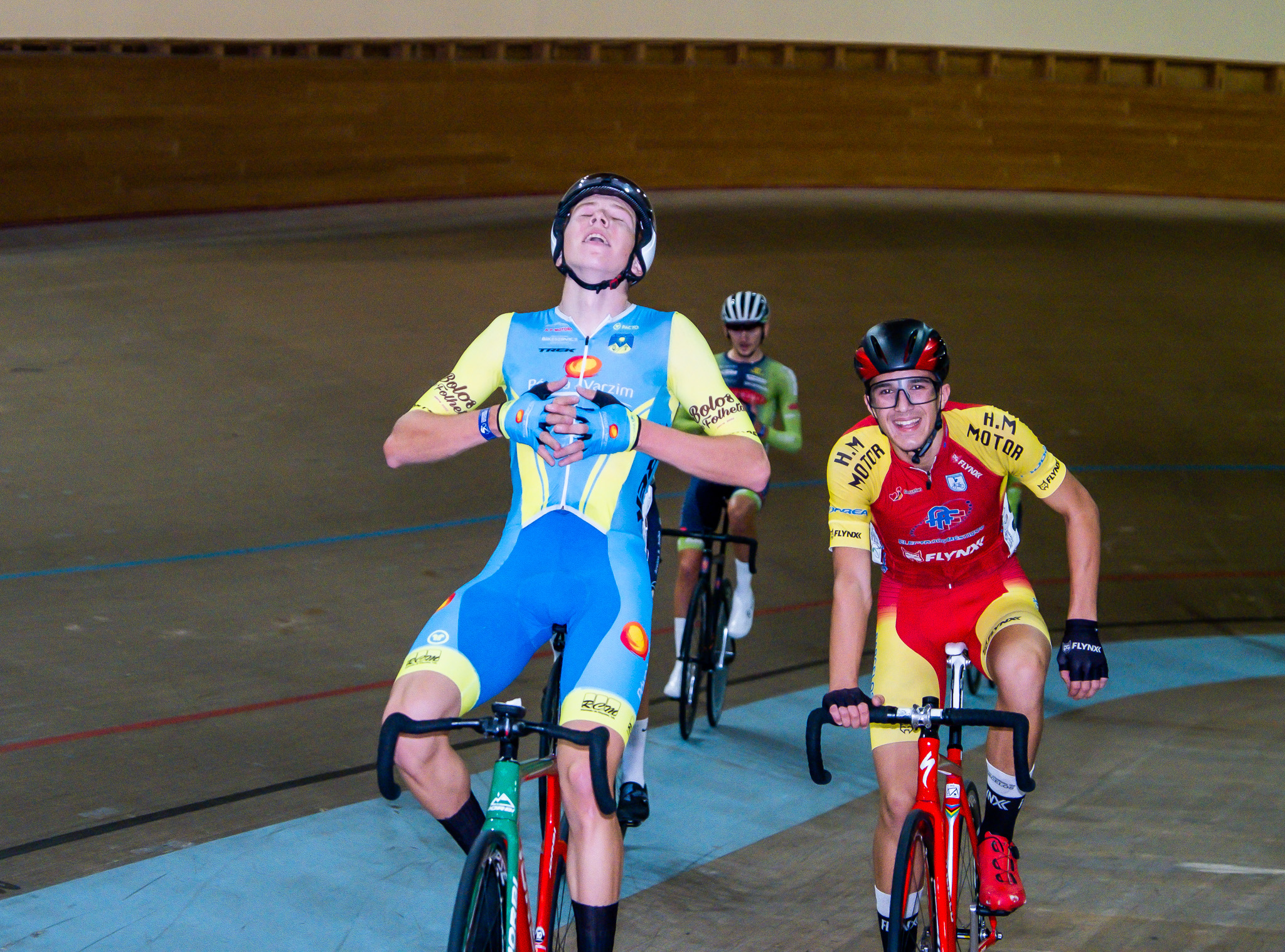 João Martins, o Campeão em apoteose na terceira prova da Taça de Portugal de Pista!