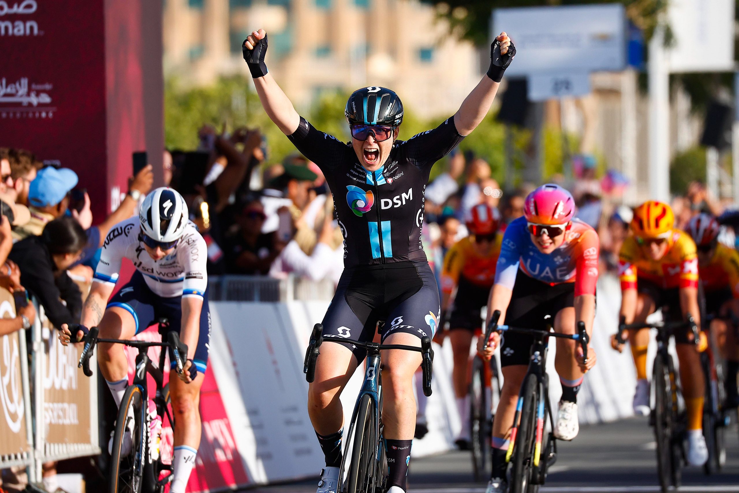 Lorena Wiebes à procura de se vingar de Charlotte Kool na 2ª etapa do UAE Tour!