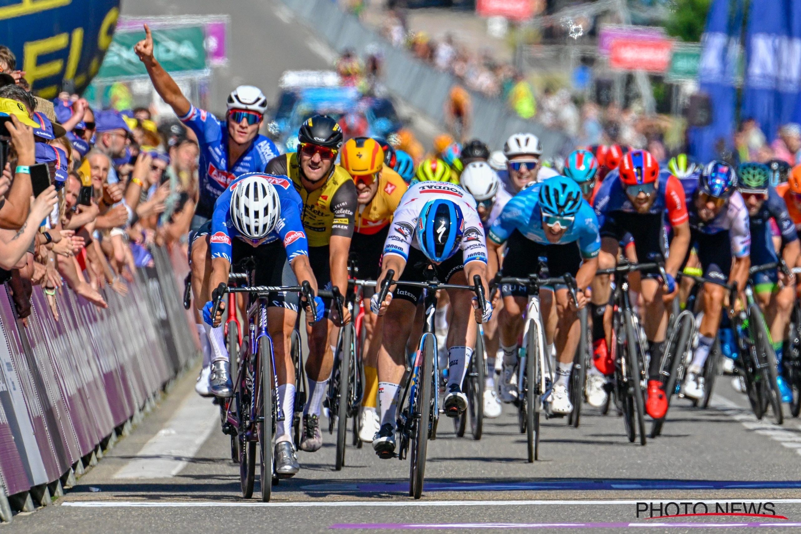 Quem manda aqui somos nós! Show da Alpecin e vitória de Jasper Philipsen na abertura do Belgium Tour!