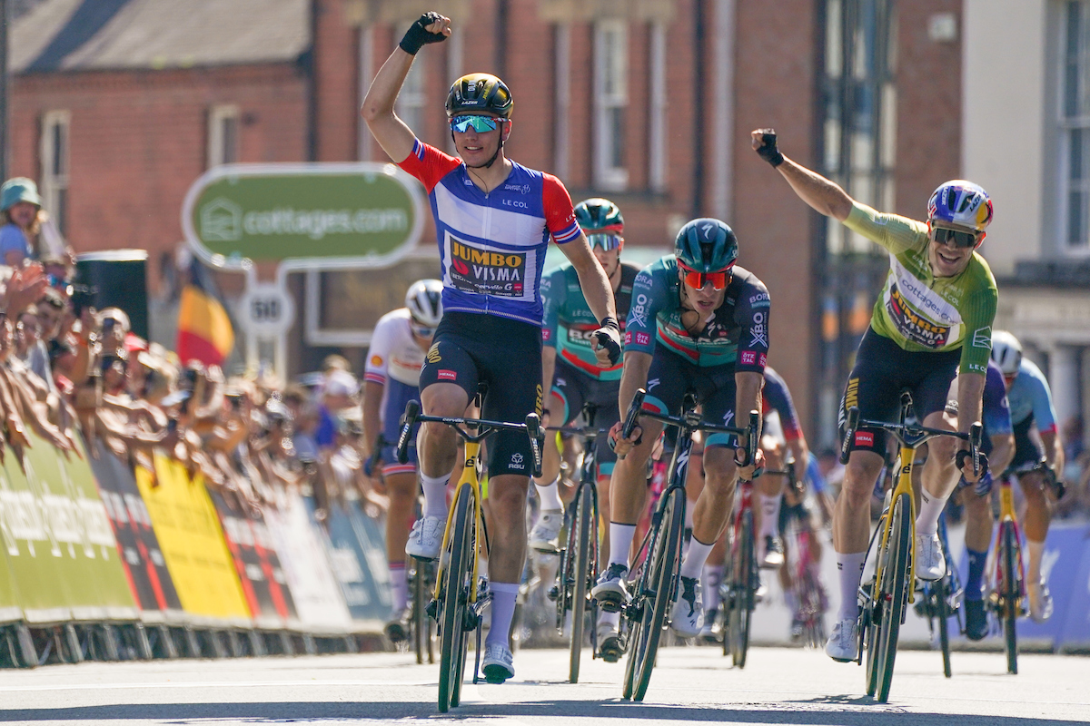 Comboio da Jumbo volta a brilhar e Olav Kooij repete triunfo na etapa 2 do Tour of Britain!