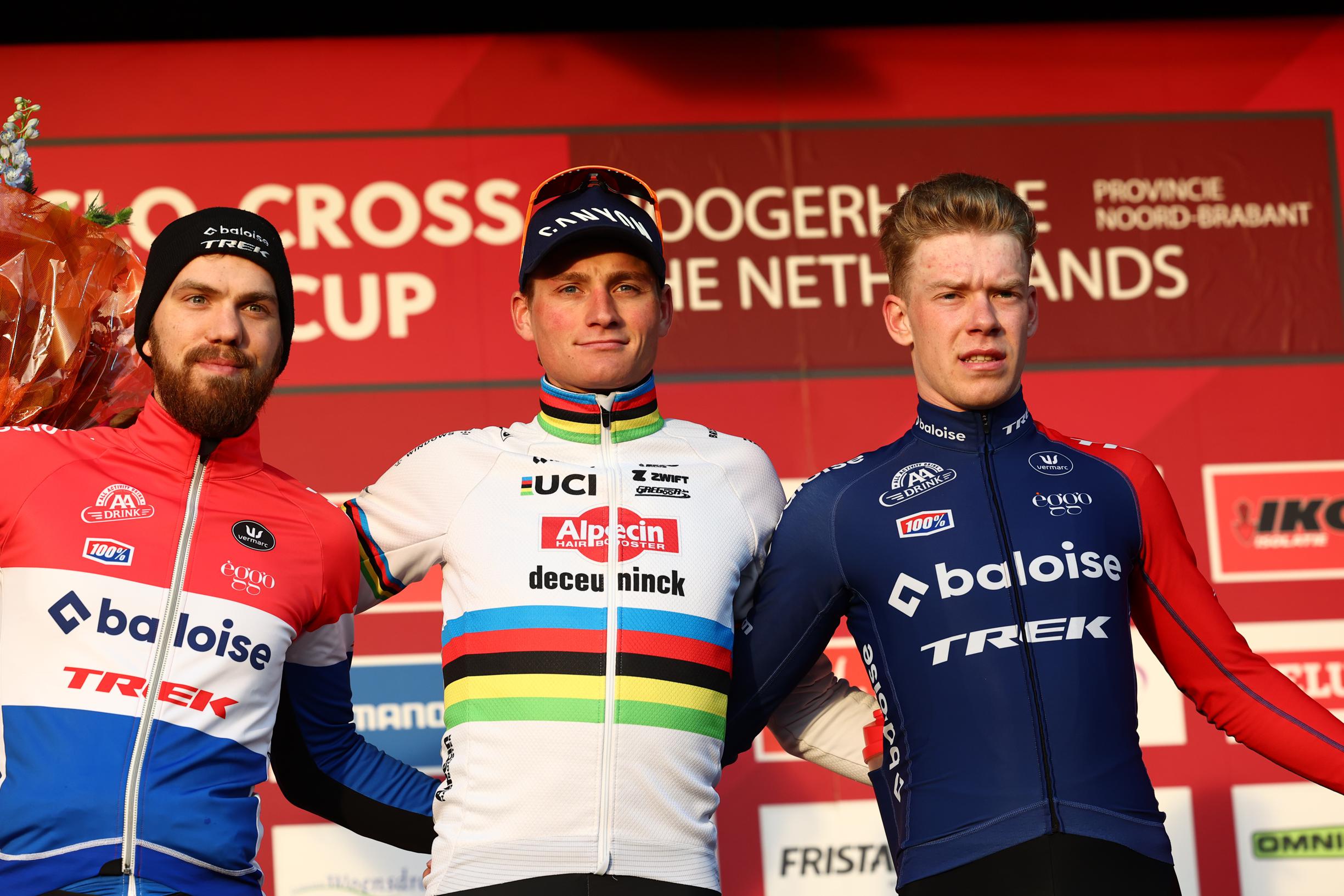 O Pódio da Taça do Mundo de Ciclocross em Hoogerheide com Joris Nieuwenhuis - Mathieu Van der Poel - Pim Ronhaar (Foto: BELGA)
