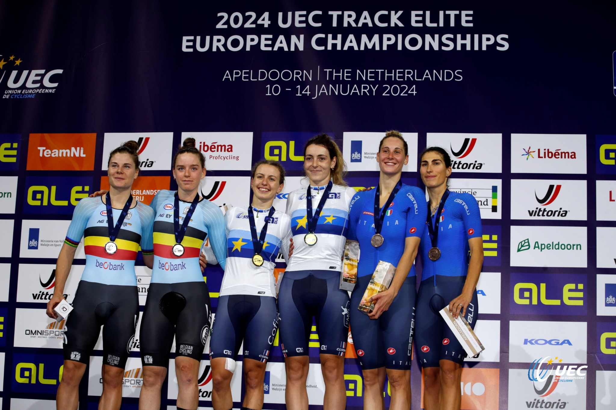 Pódio do Madison Feminino dos Campeonatos Europeus de Pista com Lotte Kopecky e Katrijn de Clercq, Valentine Fortin e Marion Borras, Vittoria Guazzini e Elisa Balsamo