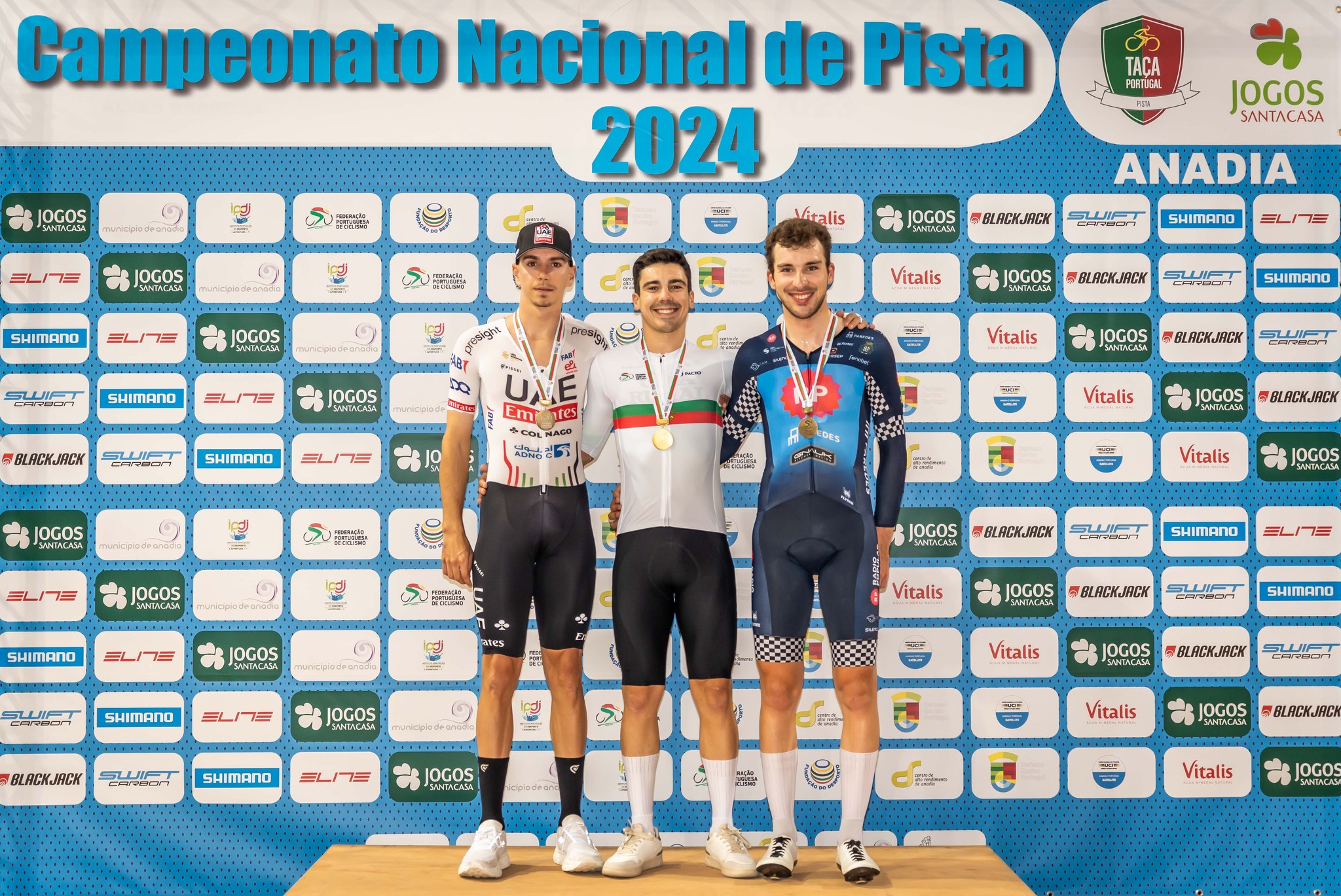 O pódio da Corrida por Pontos dos Campeonatos Nacionais de Pista com Ivo Oliveira, Iúri Leitão e Daniel Dias