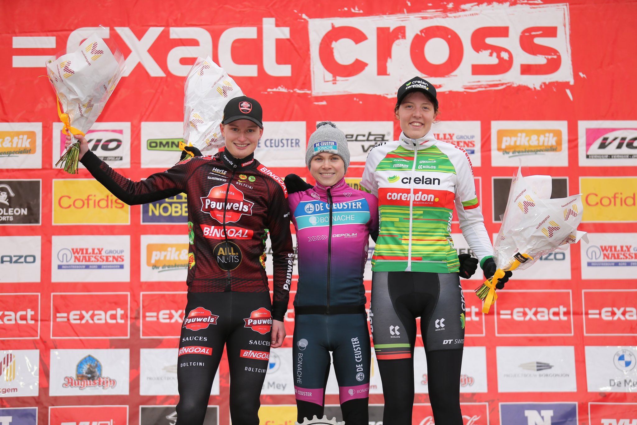 O Pódio Final do Exact Cross de Maldegem com Leonie Bentveld, Laura Verdonschot e Manon Bakker (Foto: Photopress)