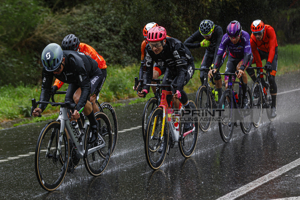 A fuga da última etapa d'O Gran Camiño (Foto: Luis Angel Gomez/SprintCyclingAgency©2024)