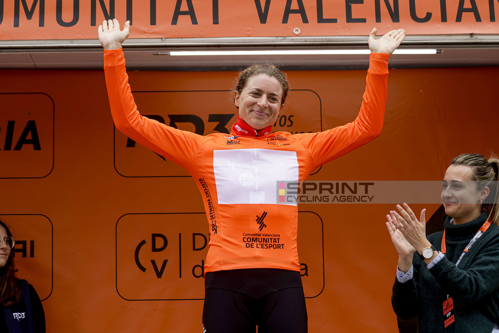 Marlen Reusser é a nova camisola laranja da Setmana Ciclista Valenciana (Foto: Rafa Gomez/SprintCyclingAgency©2024)