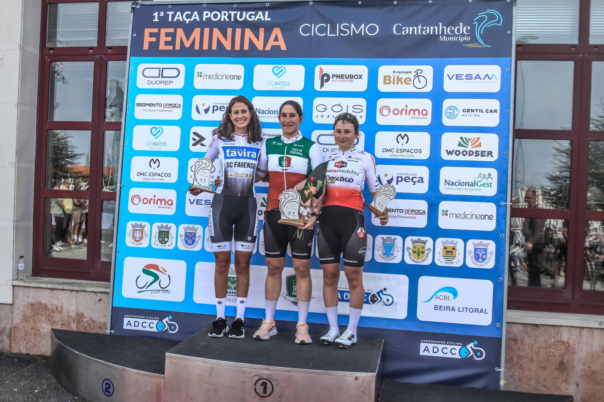 O pódio Elite da 1ª Taça de Portugal Feminina com Angy Deneska, Ana Caramelo e Kateryna Velichko