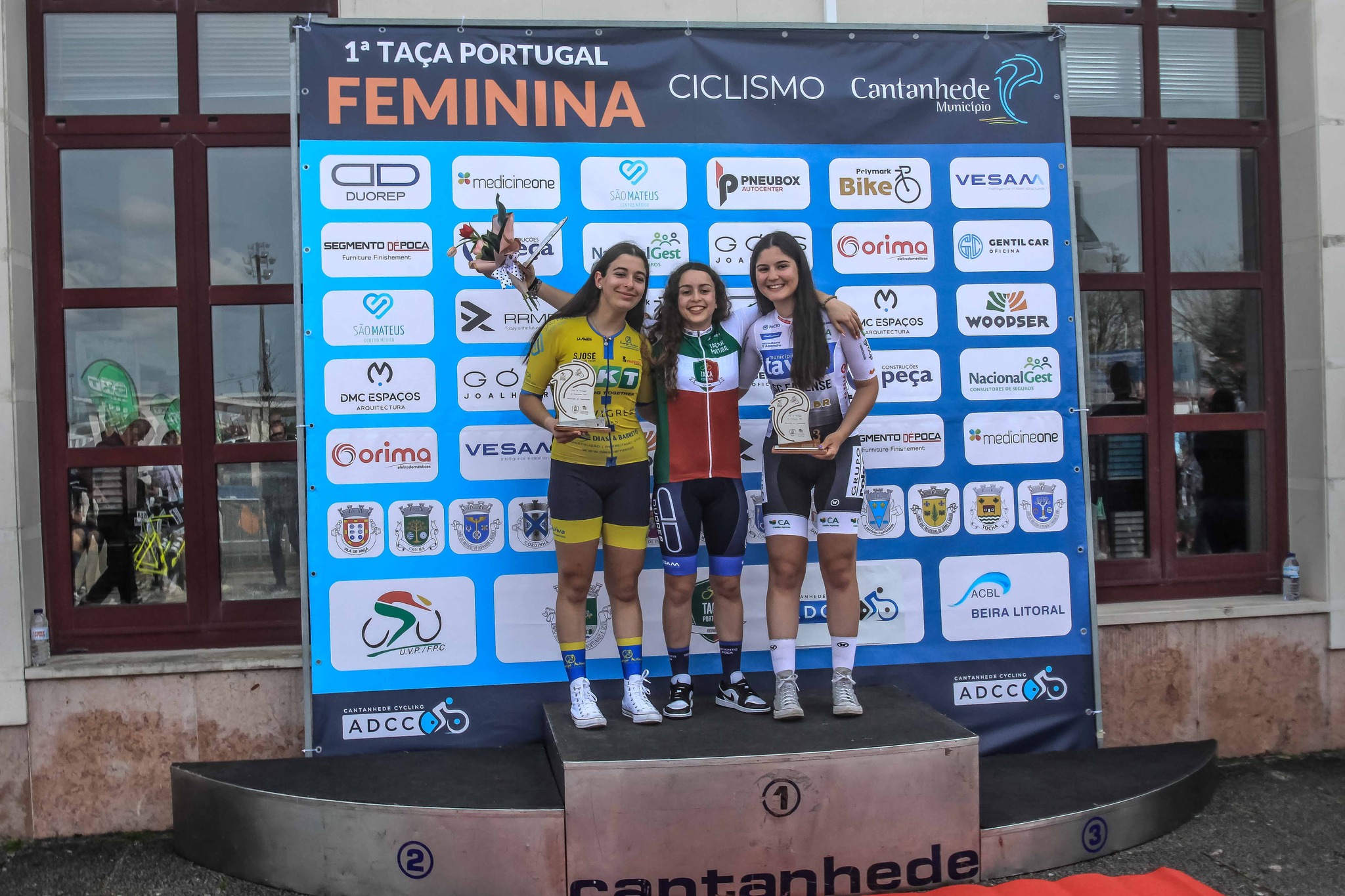 O pódio Júnior com Emília Baía, Bruna Gonçalves e Maria Marques