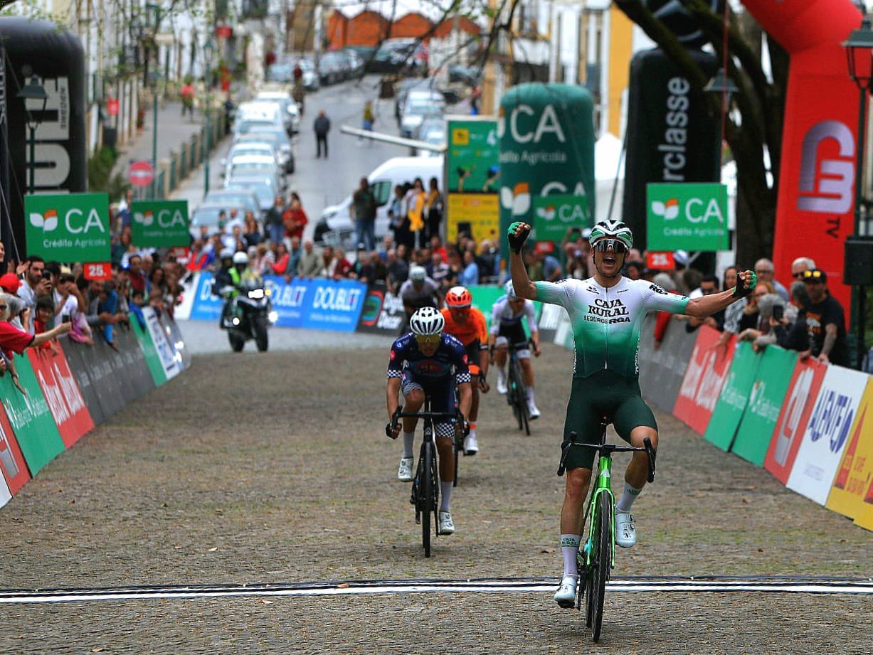 Eduard Prades vence em Castelo de Vide e é o novo líder da Volta ao Alentejo!