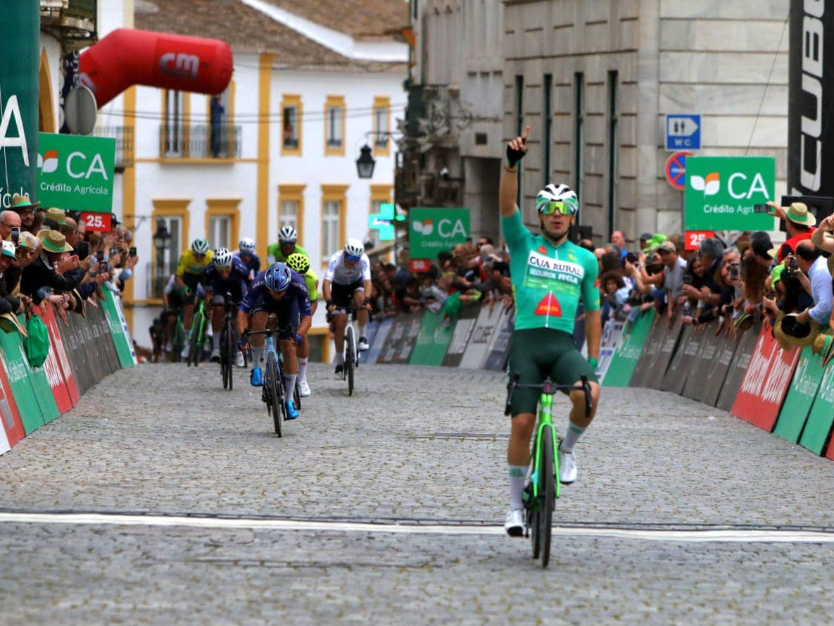 Iúri Leitão vence em Évora! Eduard Prades conquista a Volta ao Alentejo!