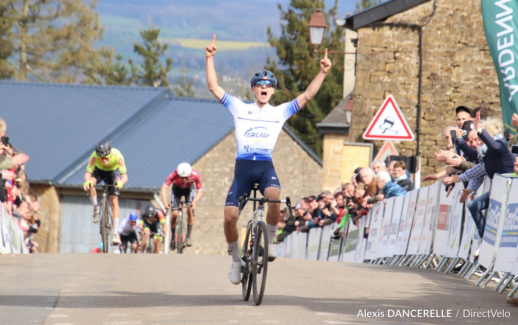 Thibaud Gruel bate Mathias Bregnhoj e vence etapa 2 do Circuit des Ardennes!