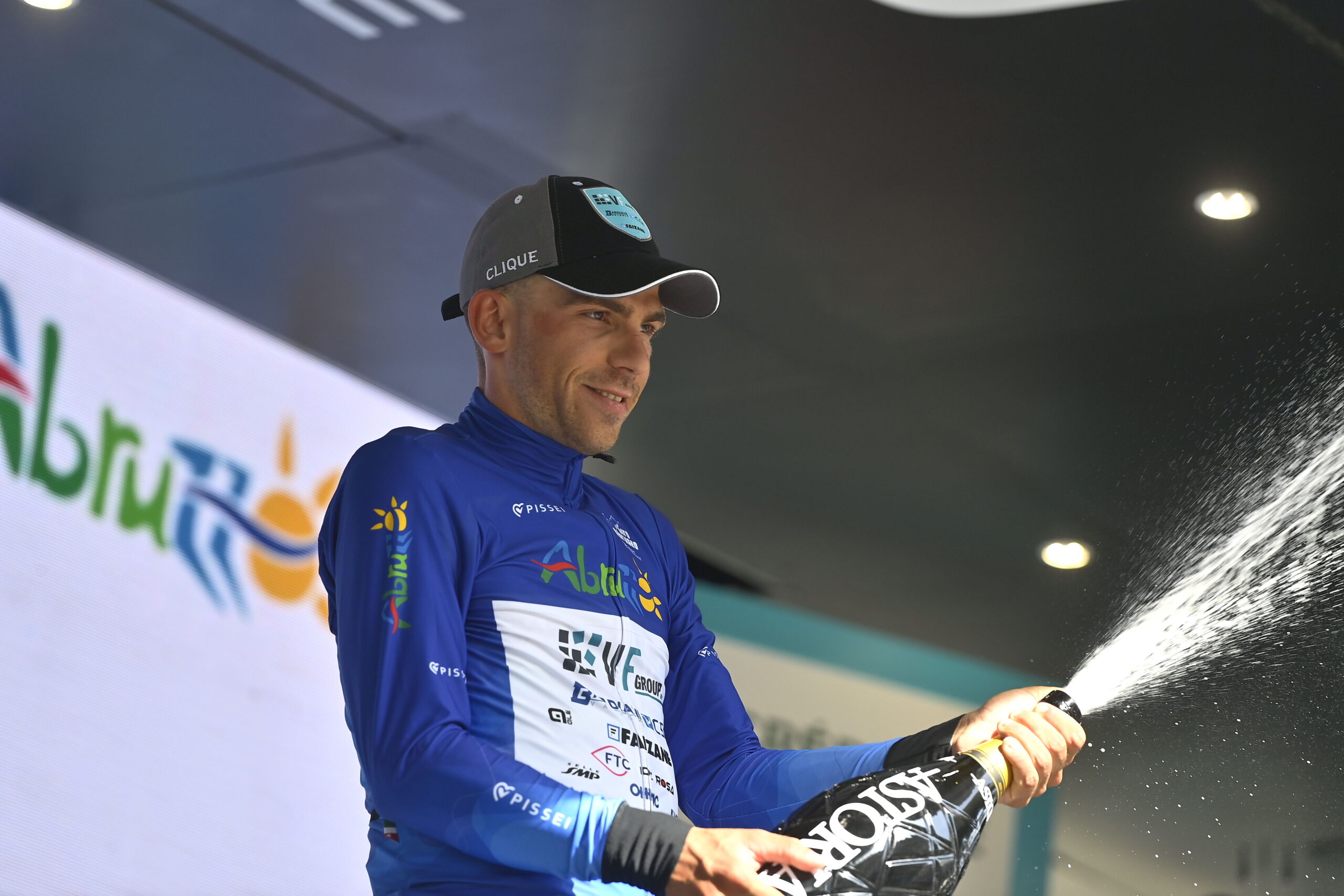 Enrico Zanocello é o primeiro camisola azul do Giro d'Abruzzo