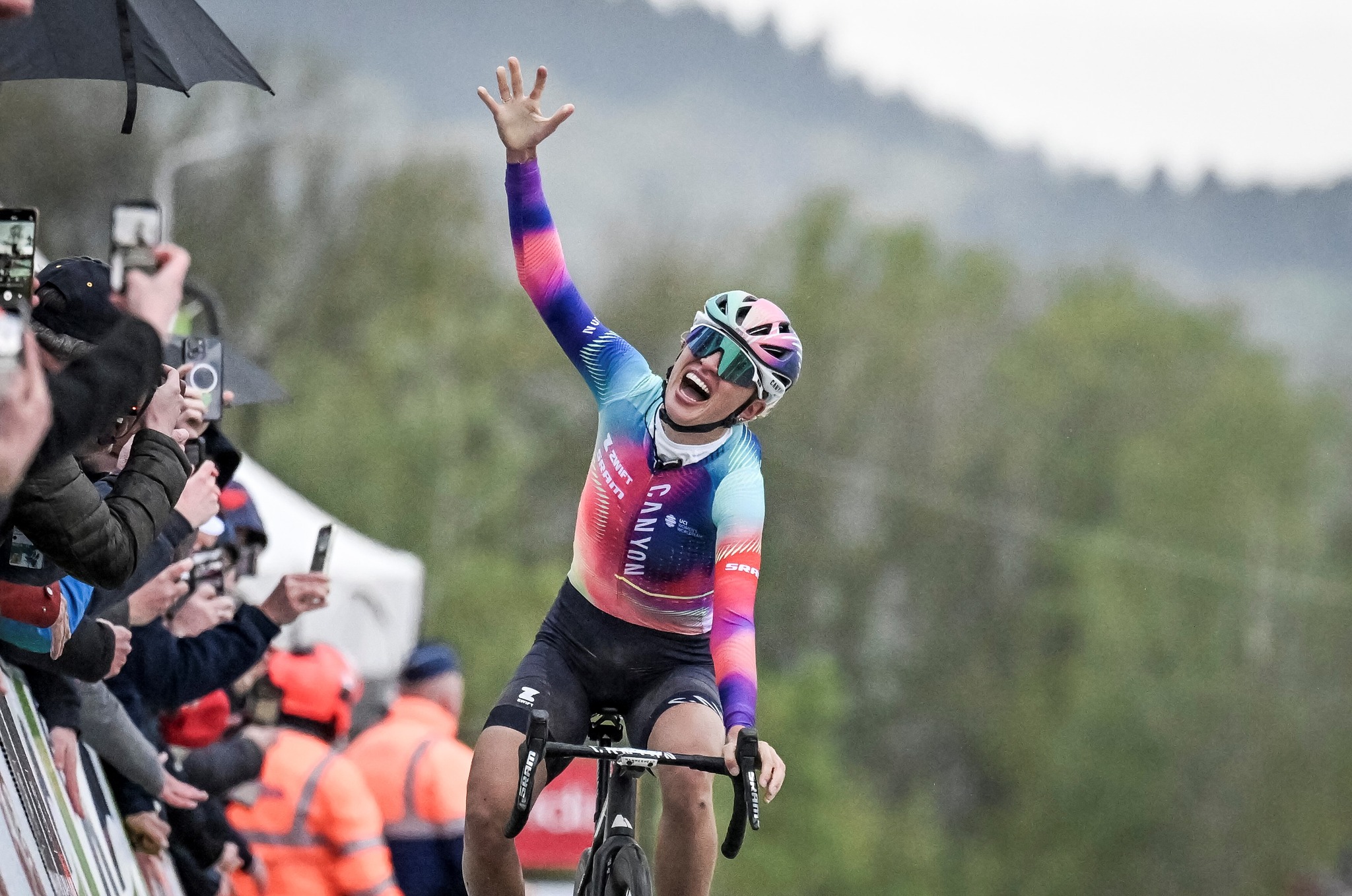 Kasia Niewiadoma volta às vitórias na La Flèche Wallonne!