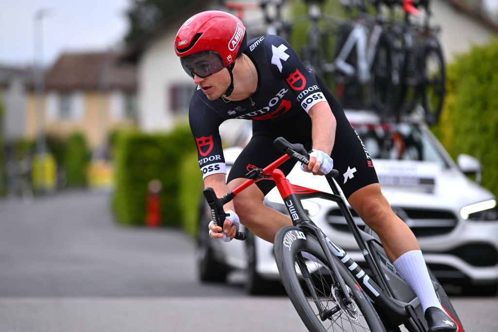 Maikel Zijlaard vence prólogo do Tour de Romandie! Ivo Oliveira fecha o top5!