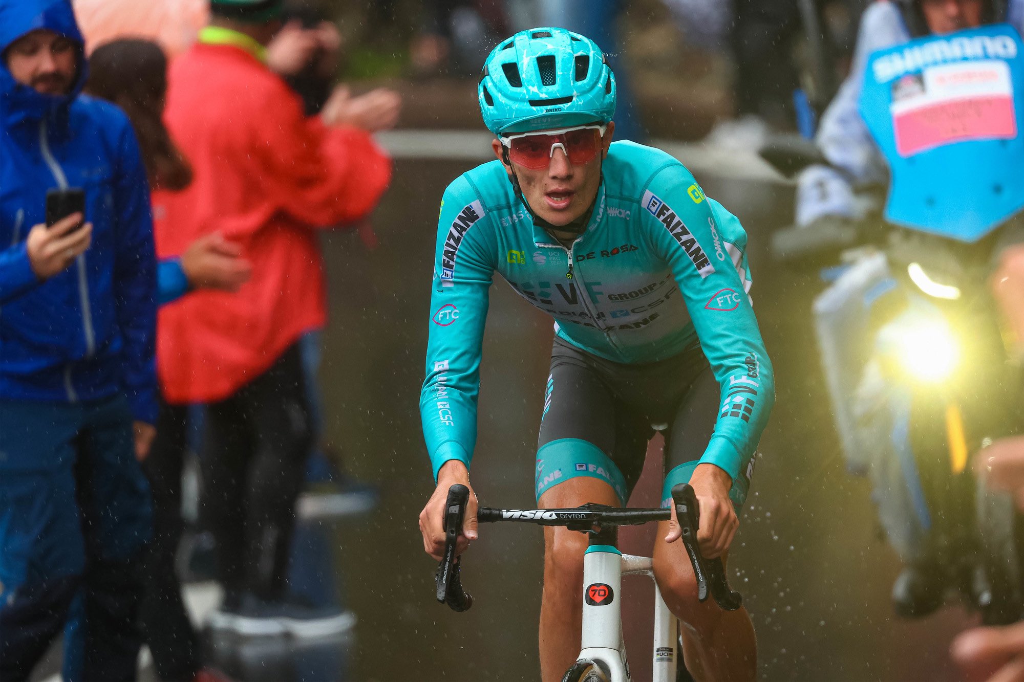 Giulio Pellizzari foi um dos destaques da etapa 16 do Giro d'Italia (Foto: Sprint Cycling Agency)
