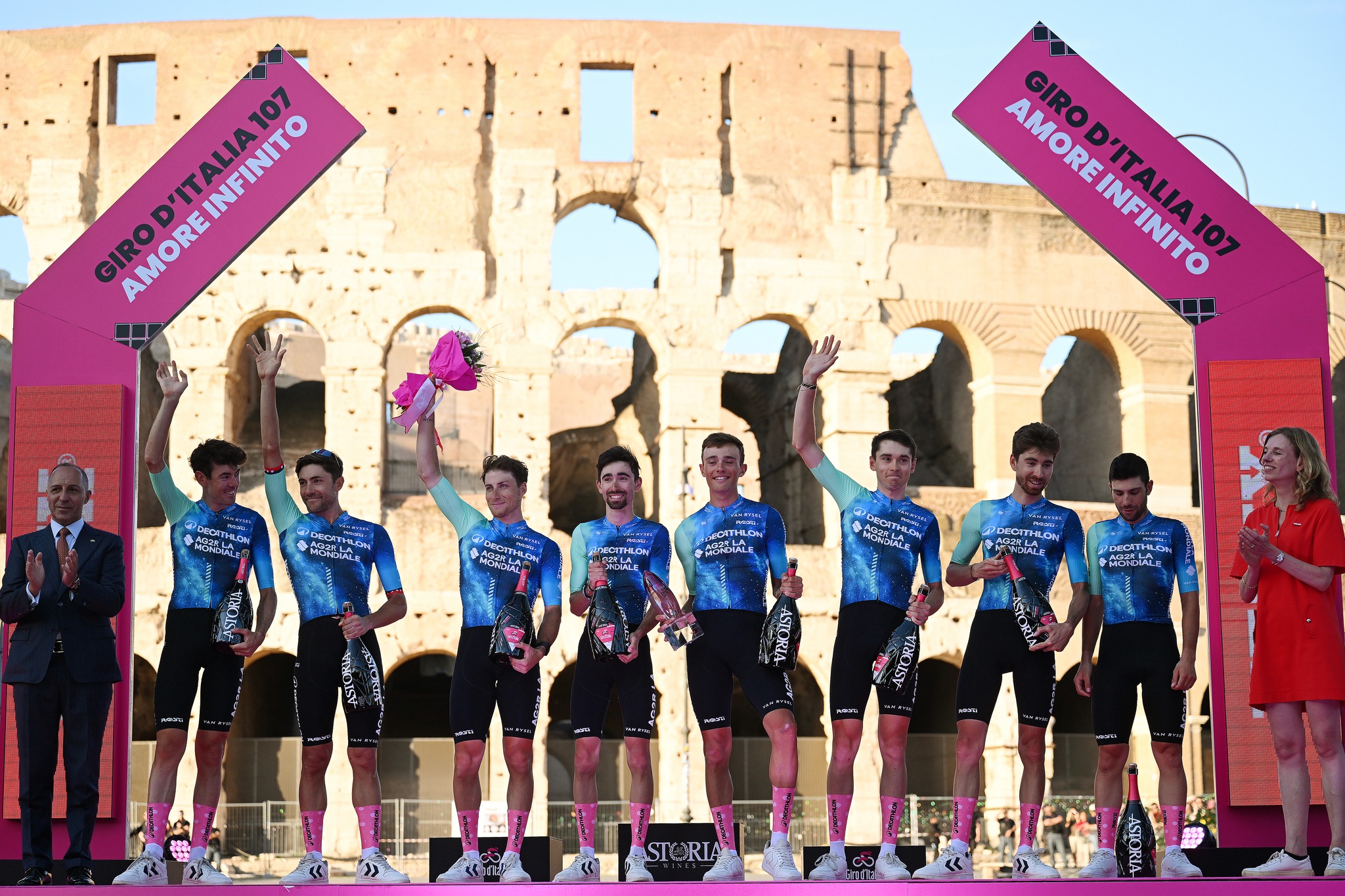 Decathlon AG2R La Mondiale venceu a classificação por equipas (Foto: Getty Images)