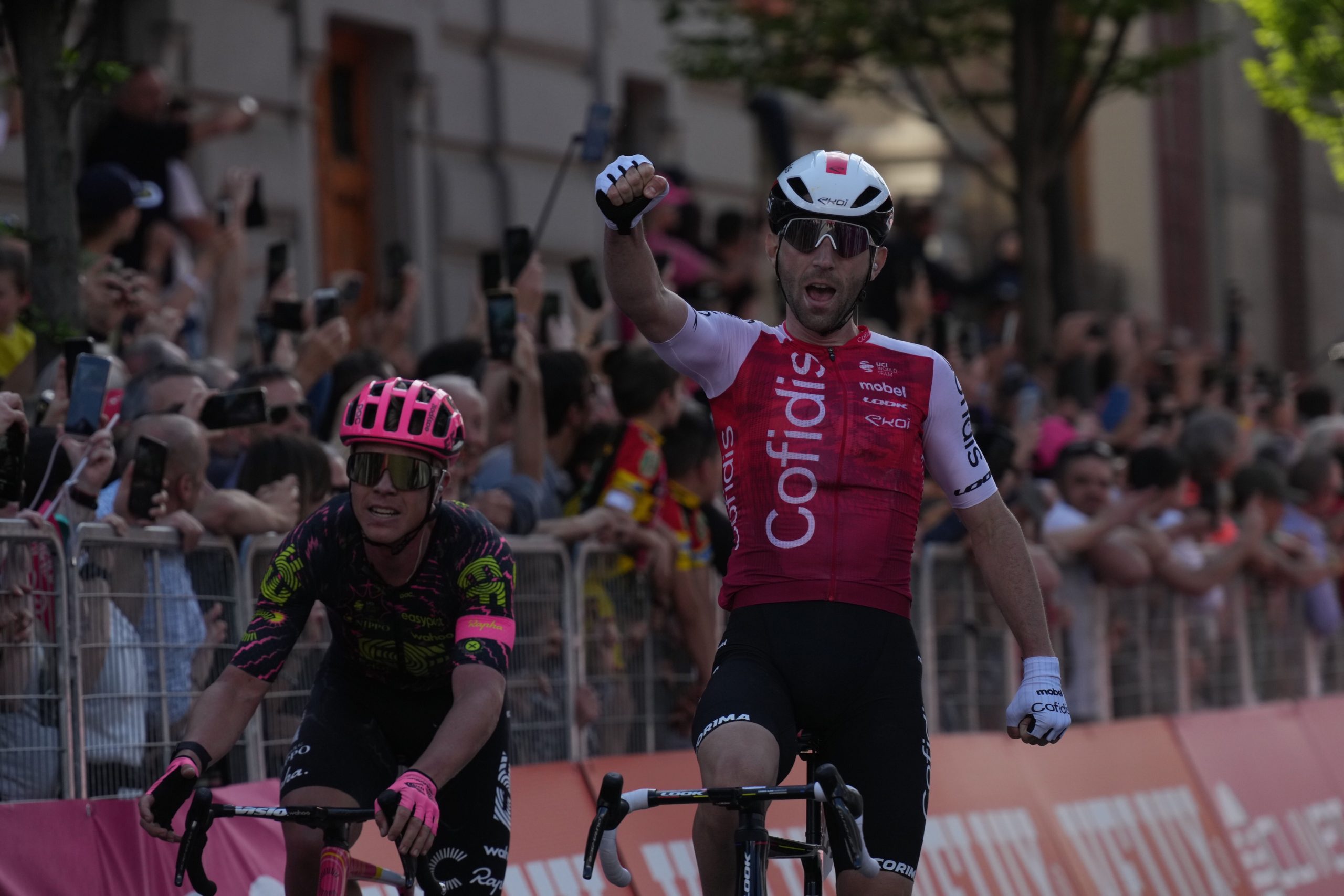 Fuga vinga no Giro d’Italia e dá a 1ª vitória World Tour a Benjamin Thomas!