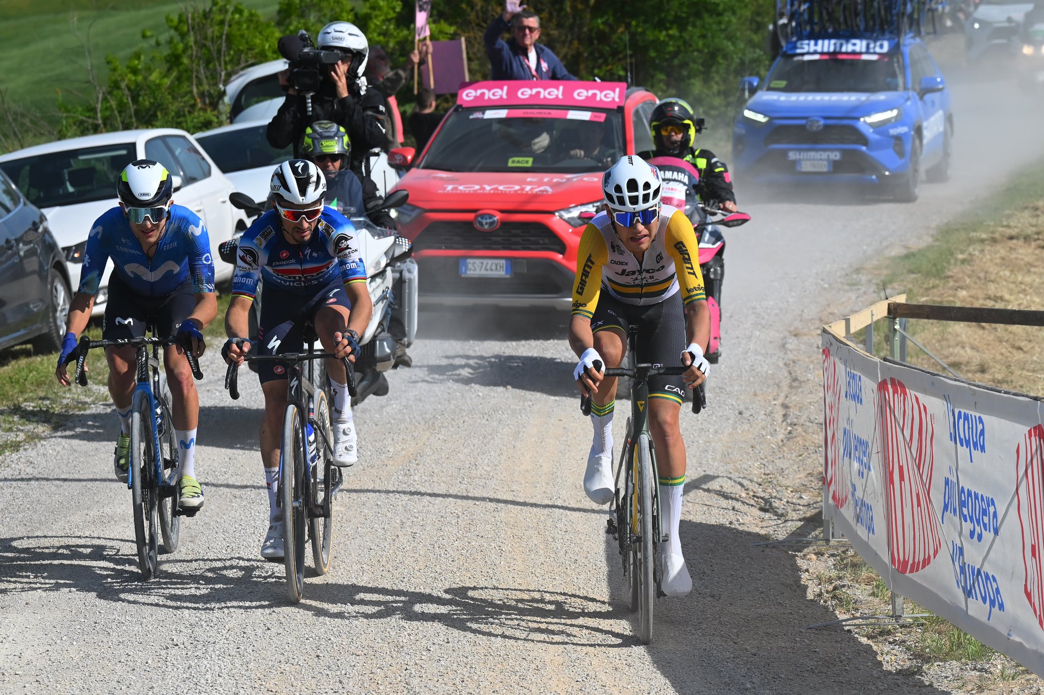 Pelayo Sanchez, Julian Alaphilippe e Luke Plapp foram os protagonistas da etapa 6 do Giro d'Italia (Foto: Getty Images)