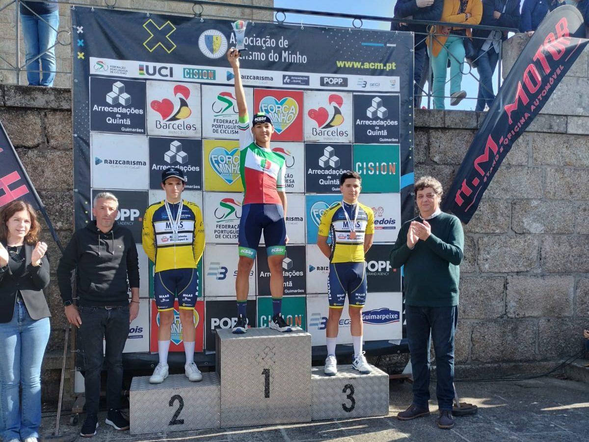 O pódio final da Taça de Portugal Júnior com Guilherme Mestre, Guilherme Lino e Daniel Moreira (Foto: Miguel Simões / Ciclismo Mundial)