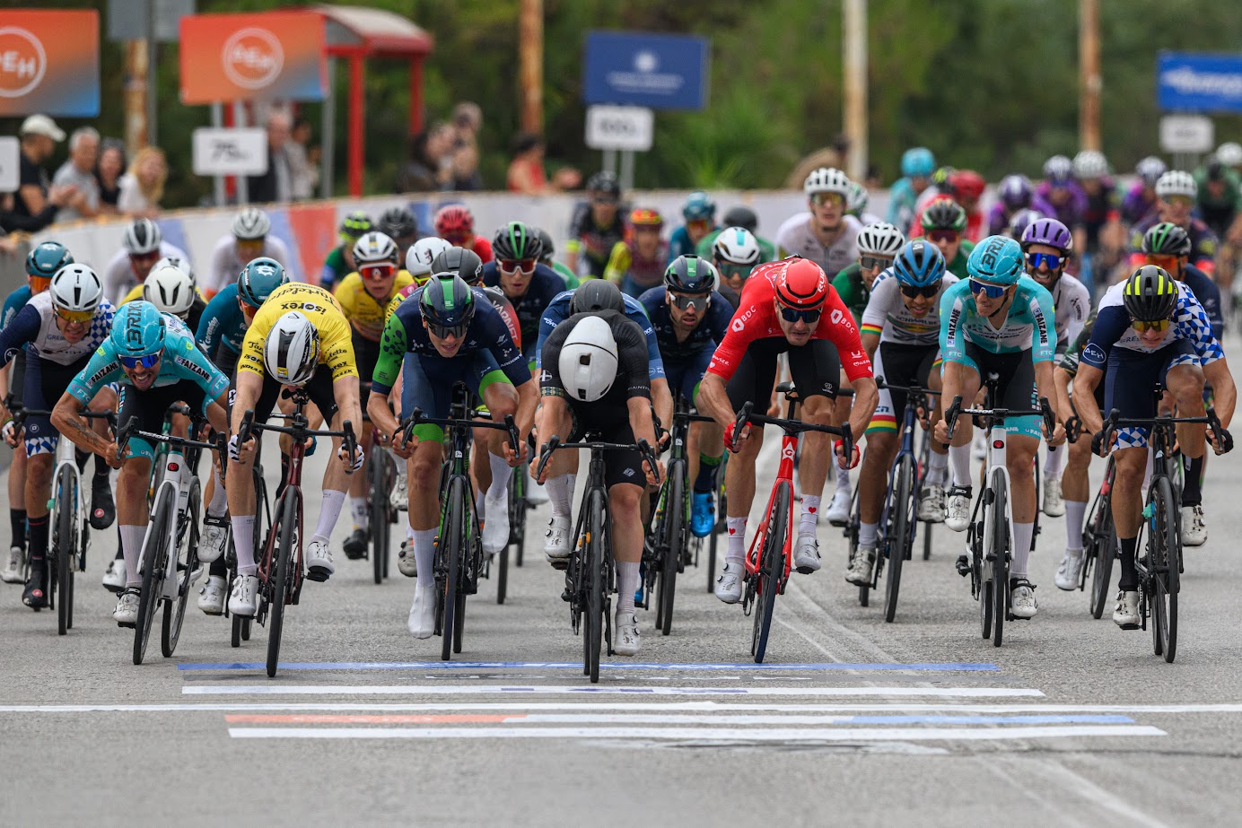 Dylan Hicks estreia-se a vencer como profissional na etapa 4 do Tour of Hellas!