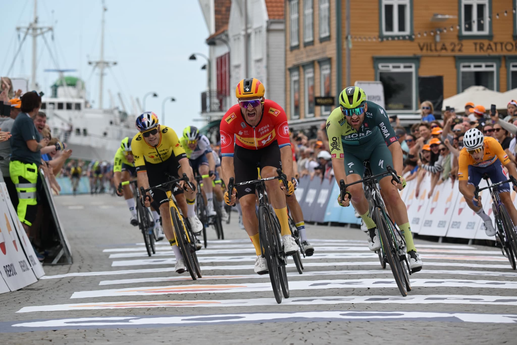 Alexander Kristoff triunfa em Stavanger! Axel Laurance conquista Tour of Norway!