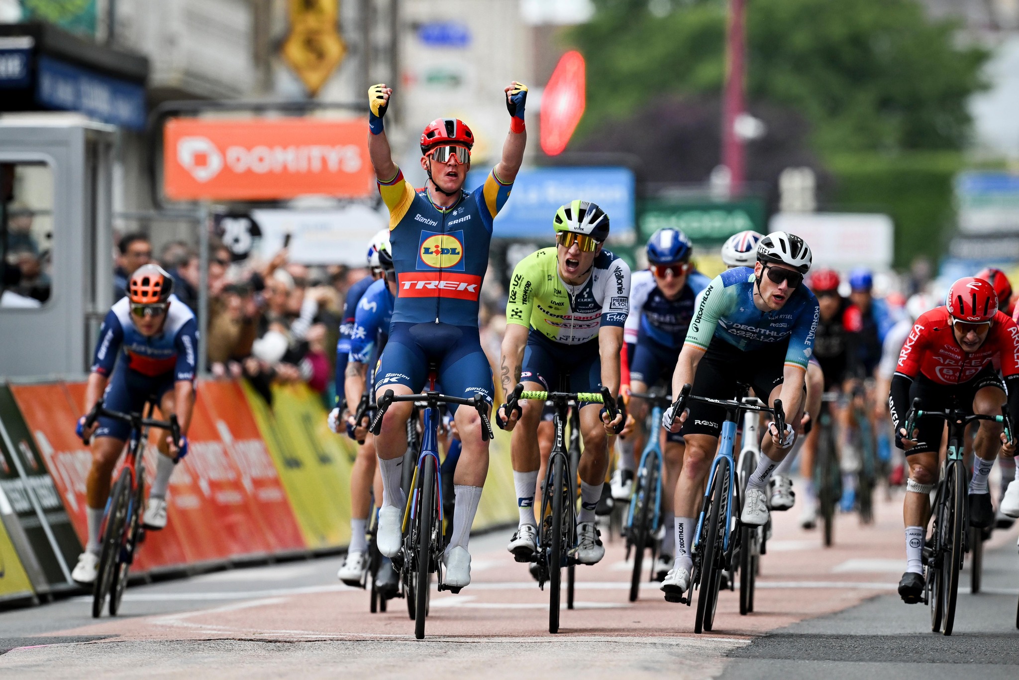 Viking regressa em grande e é o primeiro líder do Critérium du Dauphiné!
