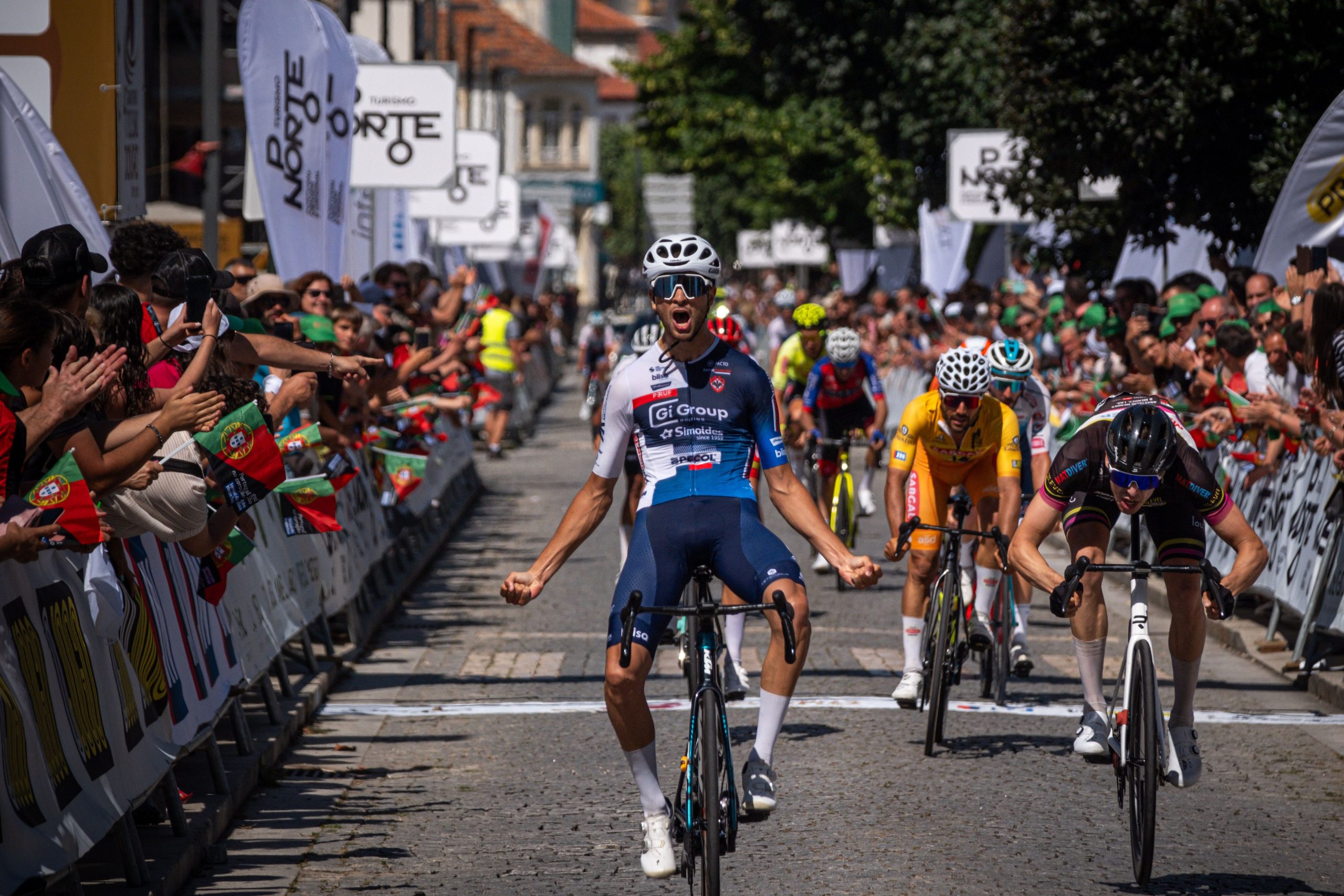 Francisco Guerreiro vence etapa final e David Dominguez conquista GP Douro Internacional!