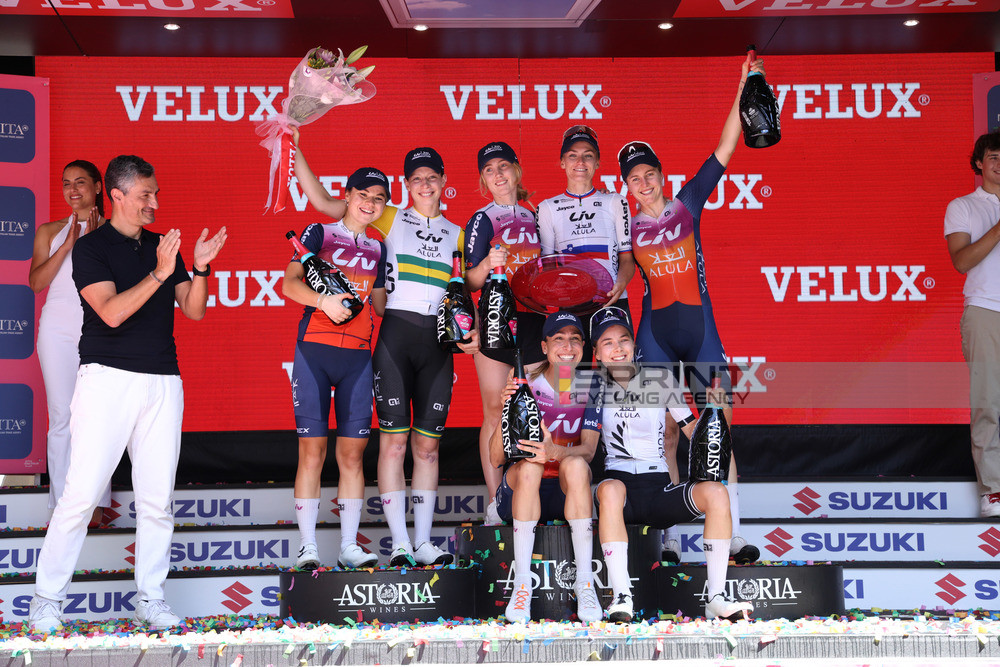 A Liv AlUla Jayco conquistou a classificação por equipas (Foto: Alessandro Perrone/SprintCyclingAgency©2024)