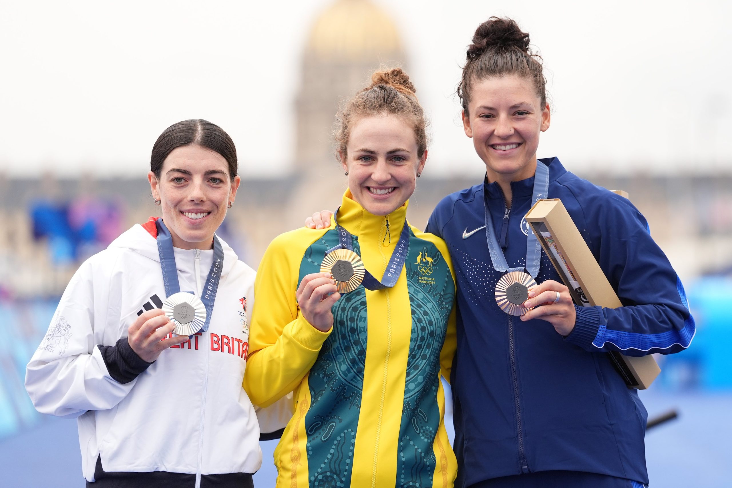 Pódio do contrarrelógio feminino dos Jogos Olímpicos com Anna Henderson, Grace Brown e Chloé Dygert (Foto: UCI)