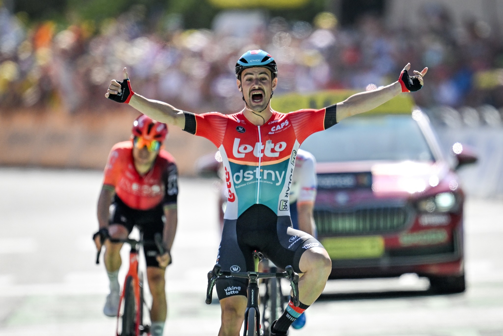 Victor Campenaerts regressa às vitórias na etapa 18 do Tour de France!