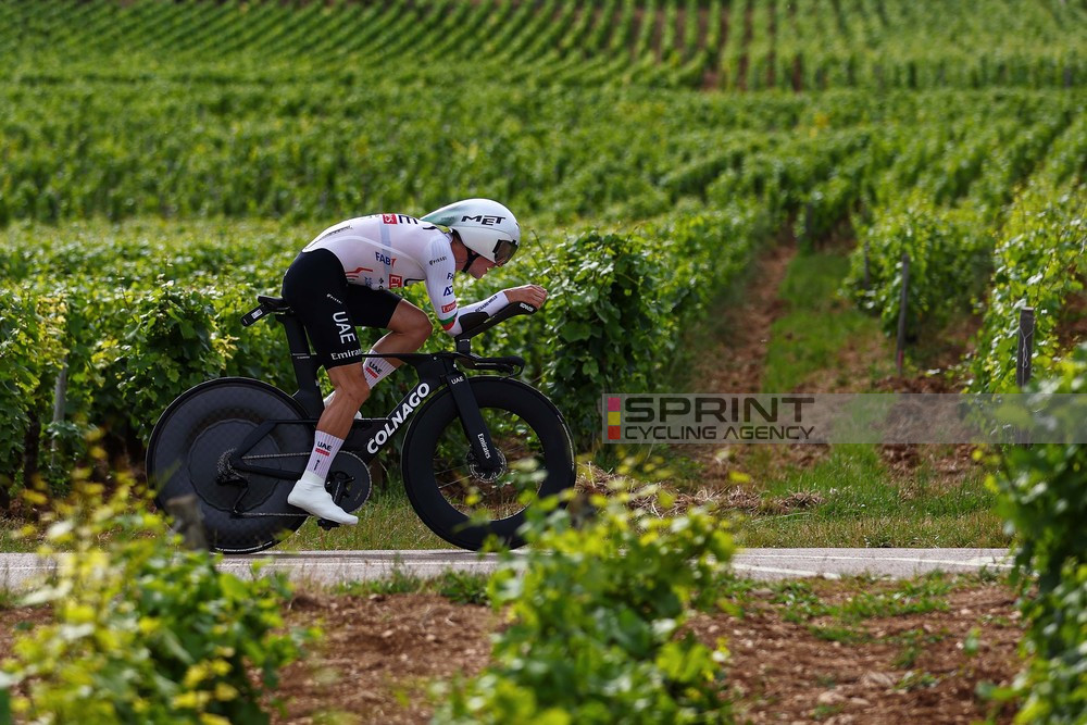 João Almeida subiu para o top6 da geral com o 8º posto na etapa 7 do Tour de France (Foto: Luca Bettini/SprintCyclingAgency©2024)