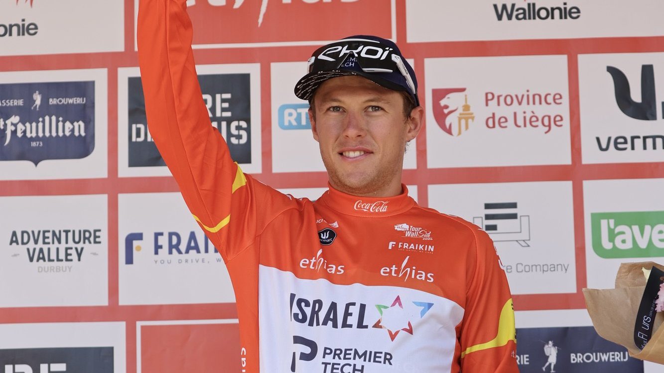 Corbin Strong segue o camisola laranja do Tour de Wallonie