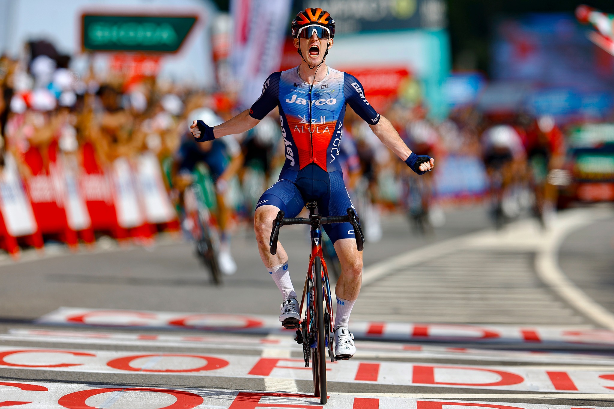Edward Dunbar surpreende e conquista etapa 11 da La Vuelta!