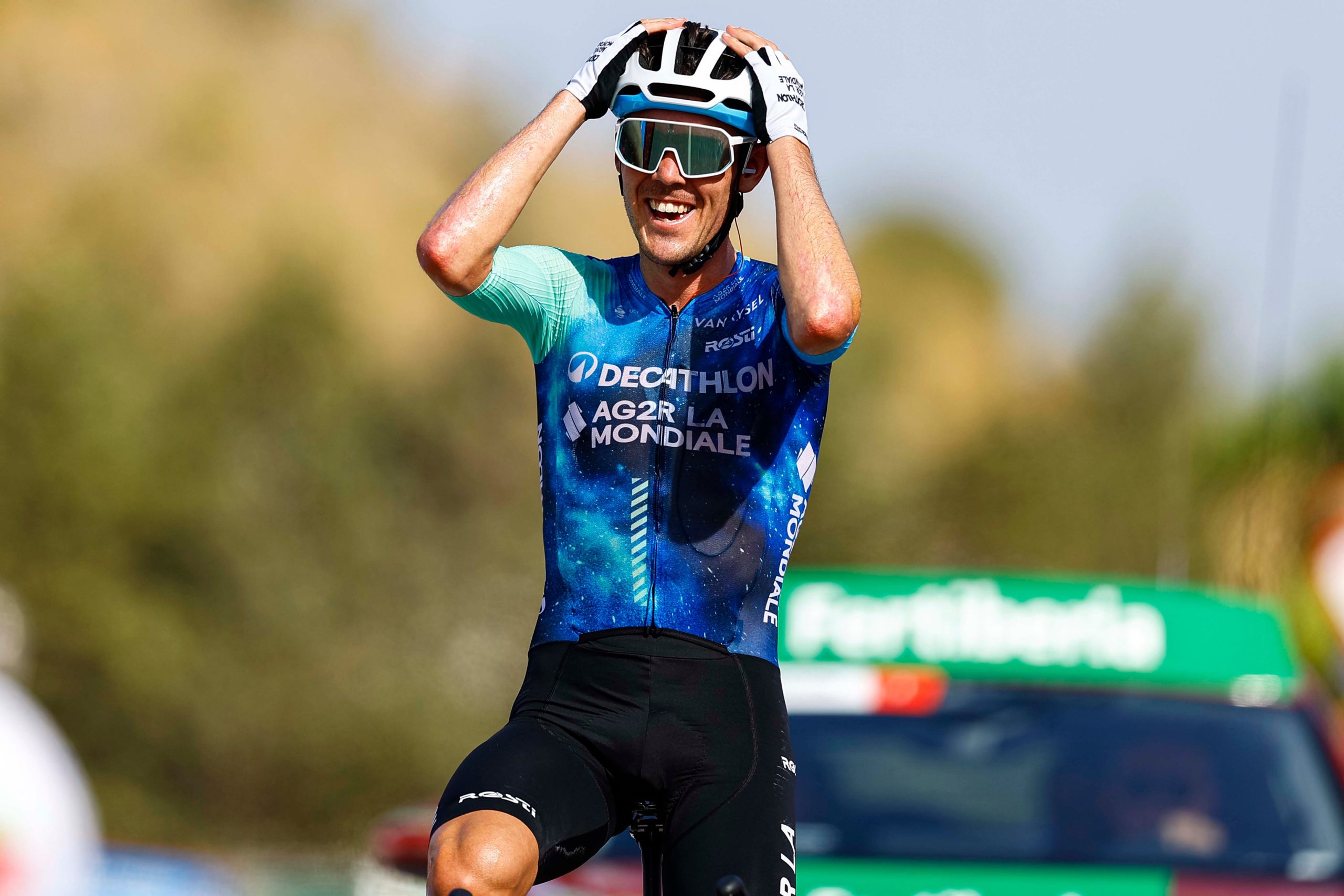 Reviravolta na La Vuelta! Ben O’Connor vence etapa 6 em fuga e é o novo líder da geral!