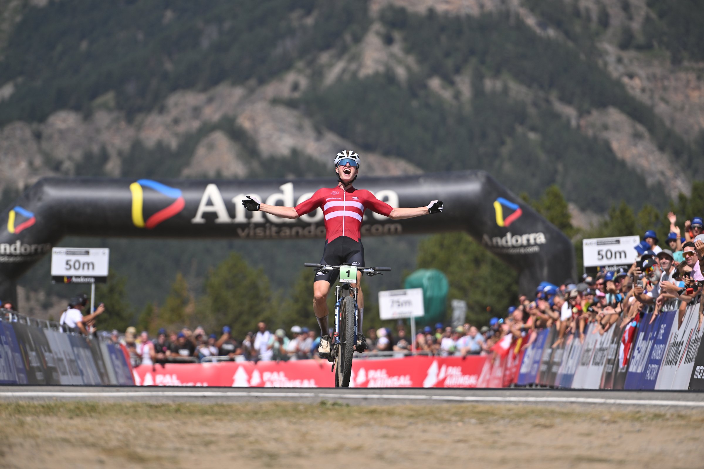 Albert Philipsen é Bicampeão do Mundo Júnior de XCO!