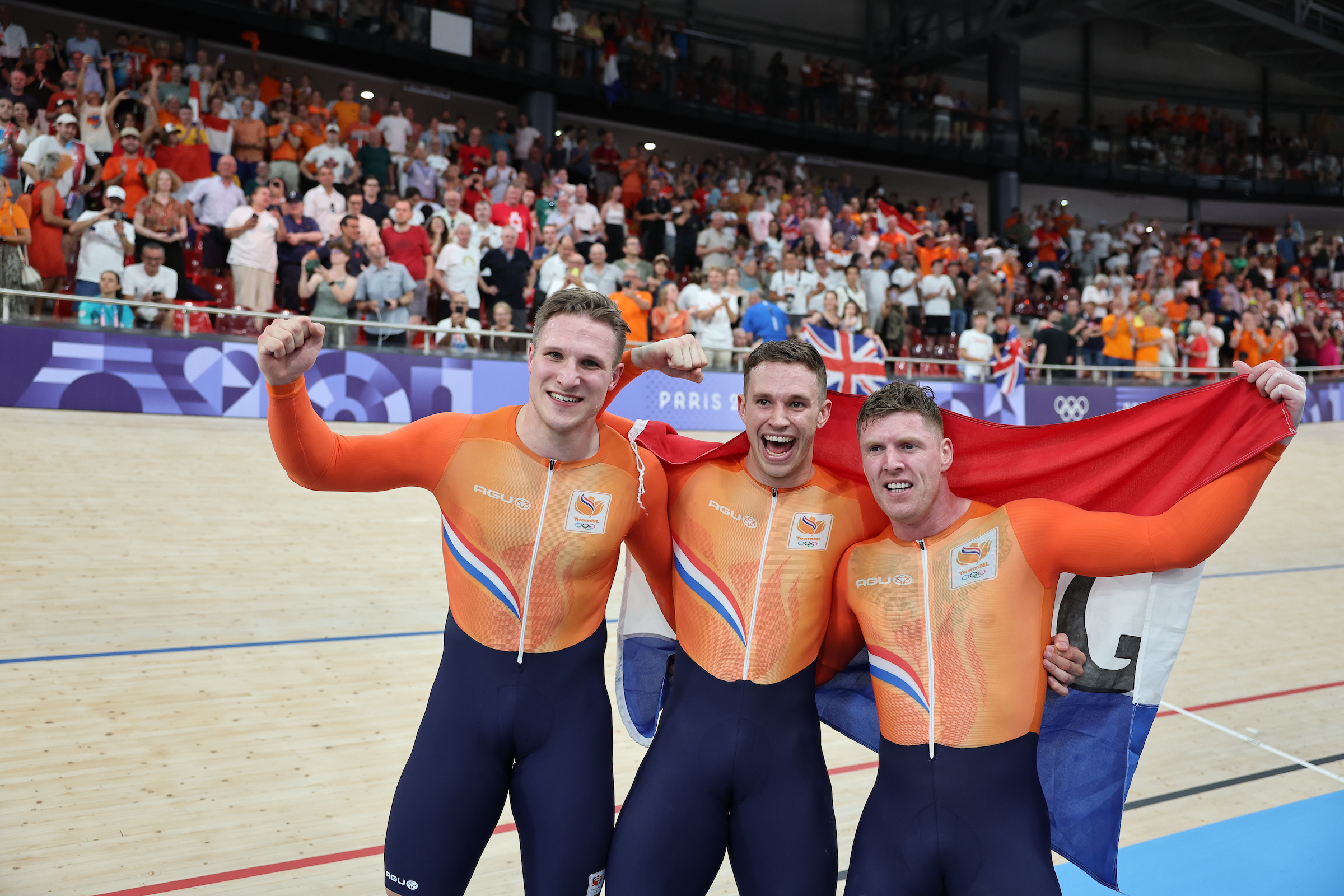 Ouro Olímpico para os Países Baixos no Sprint Coletivo com novo recorde do mundo!