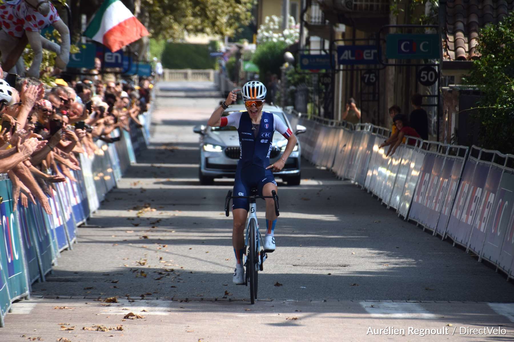 Eglantine Rayer conquista etapa 2 do Tour de l’Avenir Femmes após solo de 75km!